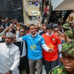 Nairobi (HOL) — Somali FIFA referee Omar Abdulkadir Artan received a hero’s welcome in Nairobi on Friday after being denied a U.S. entry visa to officiate at the 2026 FIFA World Cup.